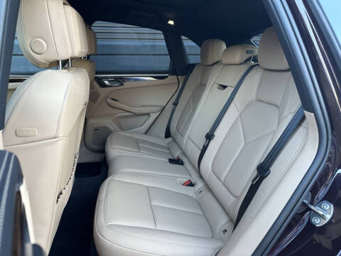 2024 Porsche Macan S