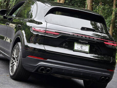 2023 Porsche Cayenne Platinum Edition