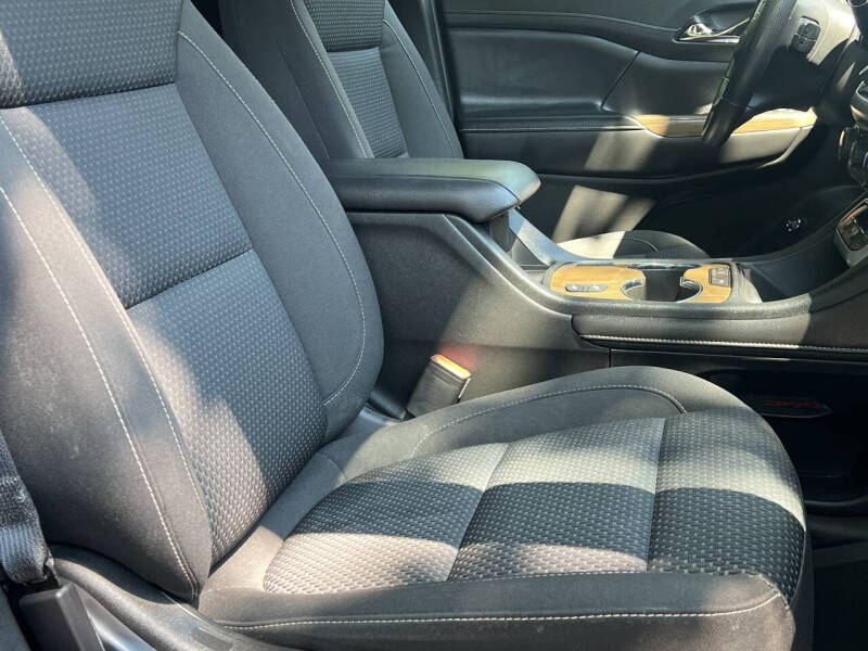 2021 GMC Acadia SLE