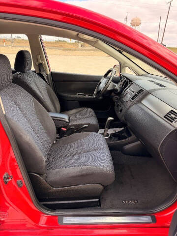 2012 Nissan Versa 1.8 SL