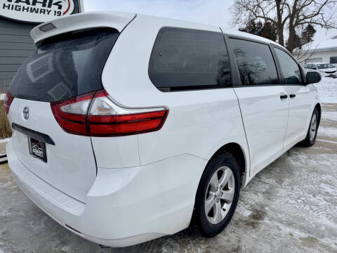 2017 Toyota Sienna L 7-Passenger
