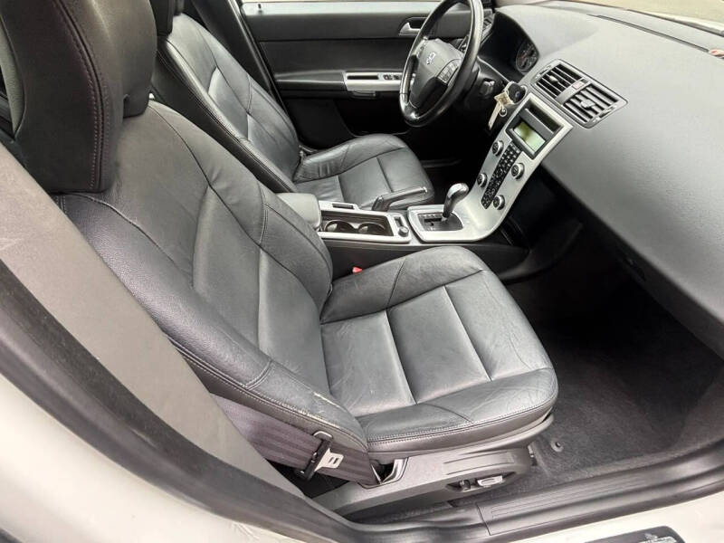 2010 Volvo S40 2.4i