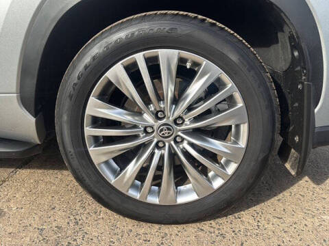 2024 Toyota Highlander Platinum