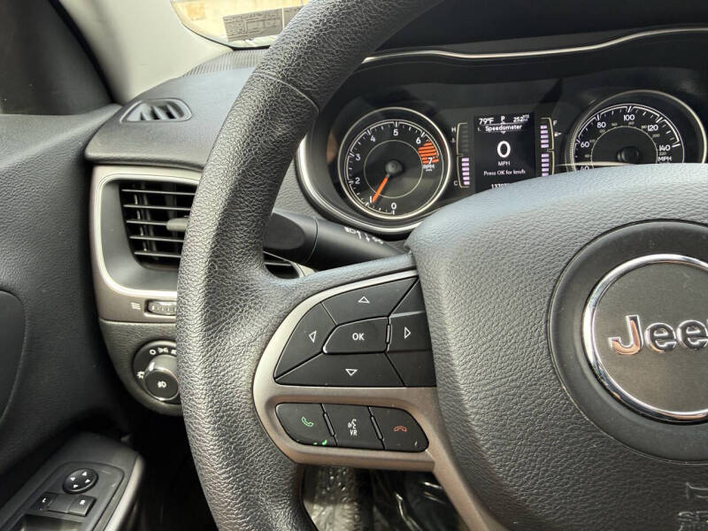 2019 Jeep Cherokee Latitude