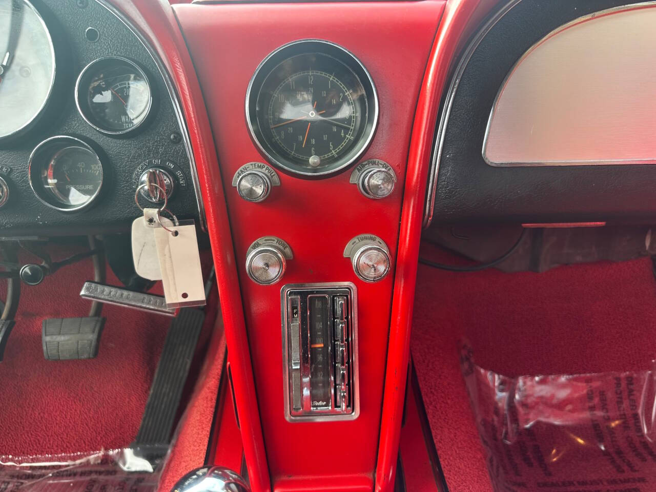 1965 Chevrolet Corvette 22