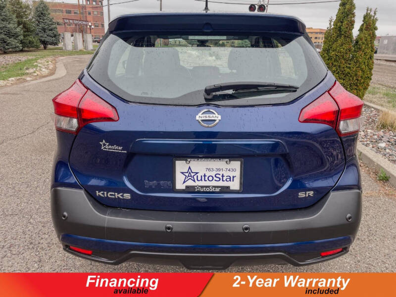 2020 Nissan Kicks SR