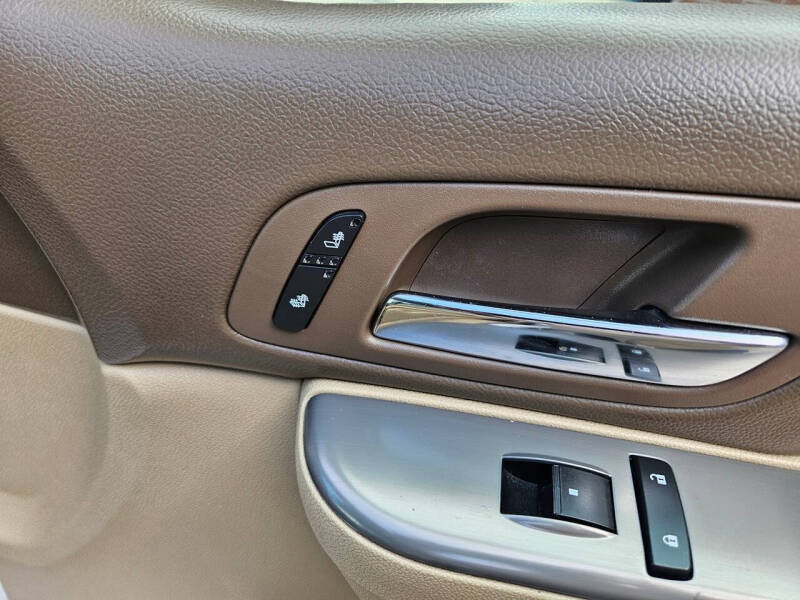 2013 Chevrolet Suburban LT