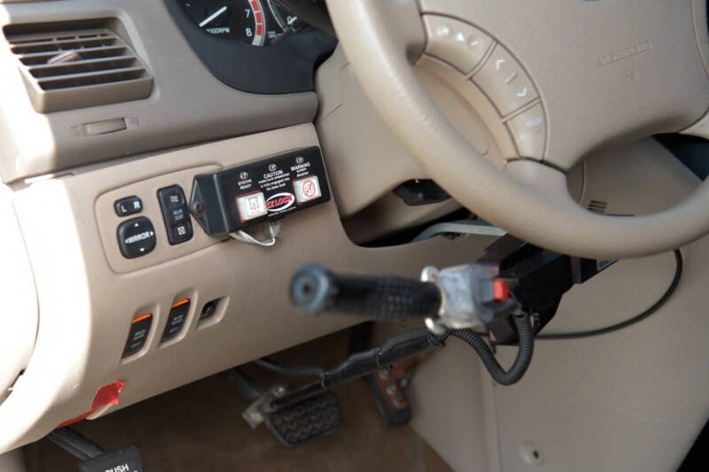 2005 Toyota Sienna LE 7 Passenger