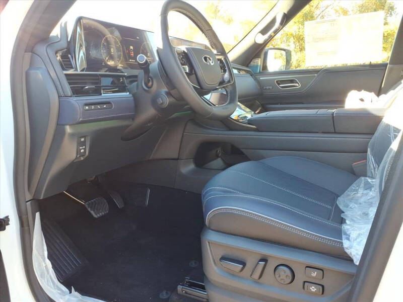 2026 Infiniti QX80 Sport