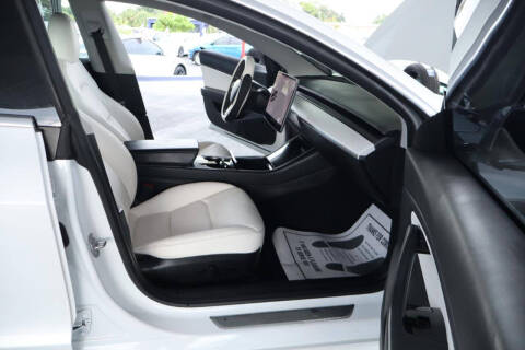 2020 Tesla Model 3 Long Range