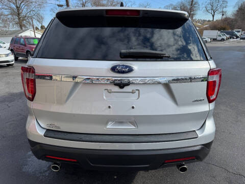 2018 Ford Explorer