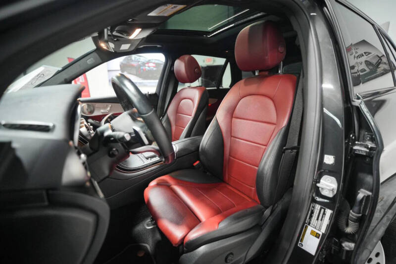 2021 Mercedes-Benz GLC GLC 300