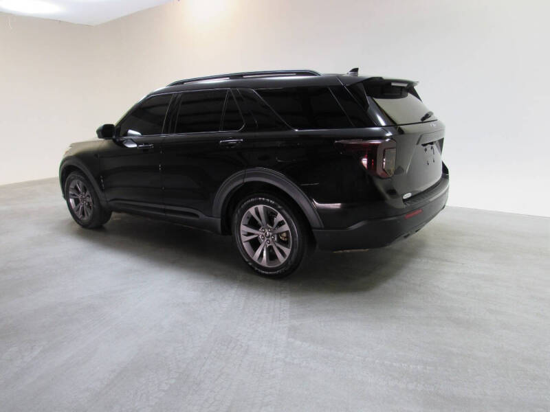 2020 Ford Explorer XLT - Photo 11