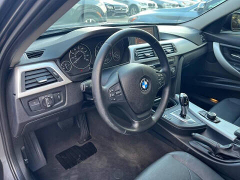 2013 BMW 3 Series 328i