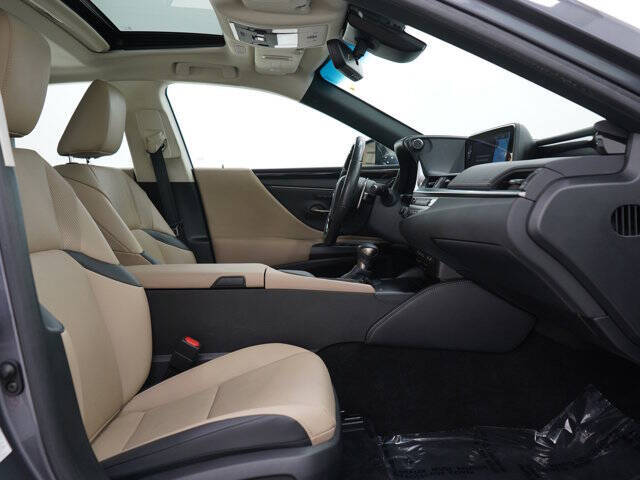 2019 Lexus ES 350
