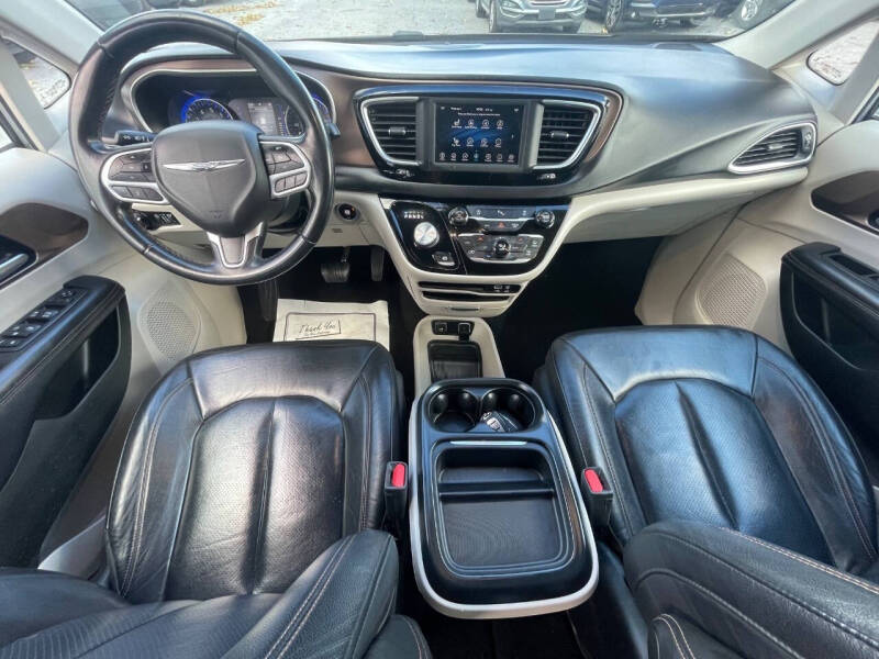 2018 Chrysler Pacifica Touring L