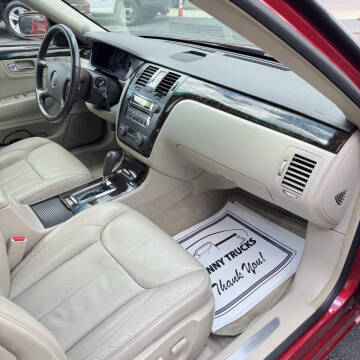 2011 Cadillac DTS Luxury Collection