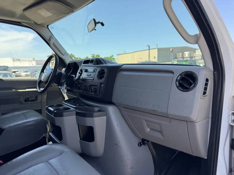 2012 Ford E-Series E-250