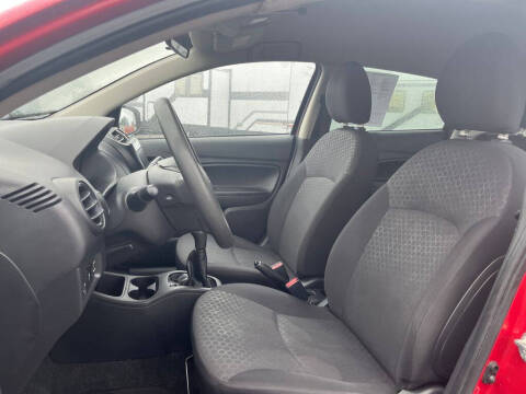 2015 Mitsubishi Mirage DE