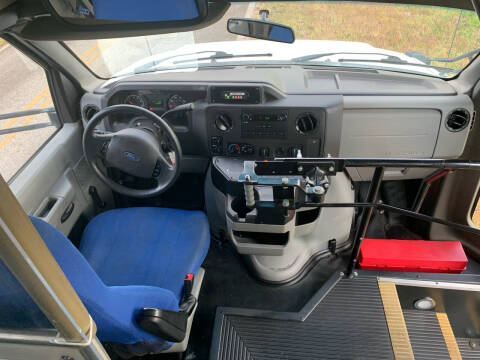 2017 Ford E-Series E-350 SD