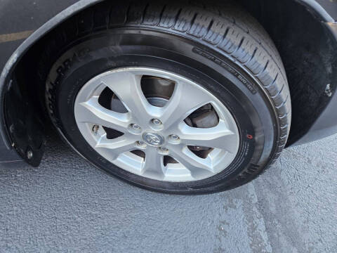 2010 Toyota Camry LE