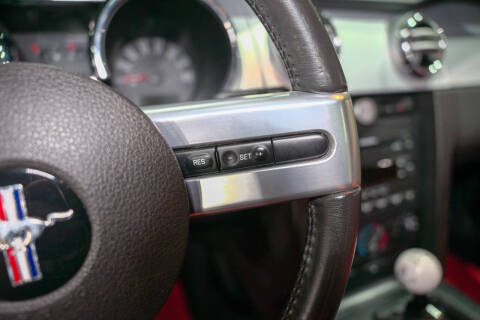 2005 Ford Mustang GT Premium