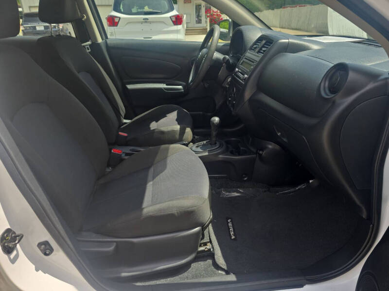 2018 Nissan Versa S Plus