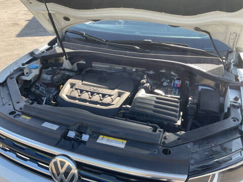 2021 Volkswagen Tiguan SE R-Line Black