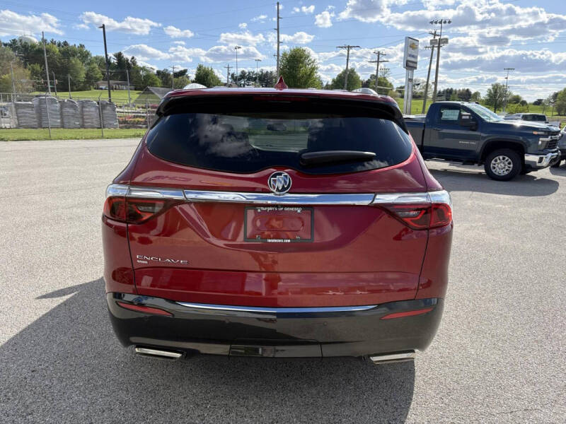 2023 Buick Enclave Essence