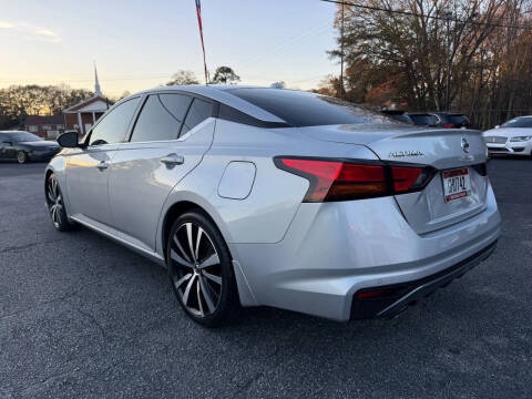 2020 Nissan Altima 2.5 SR