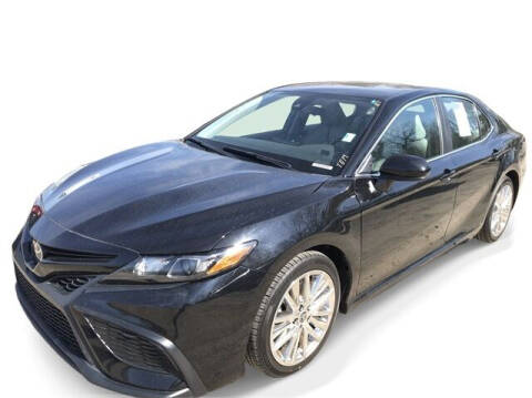 2021 Toyota Camry for sale at Strosnider Chevrolet in Hopewell VA
