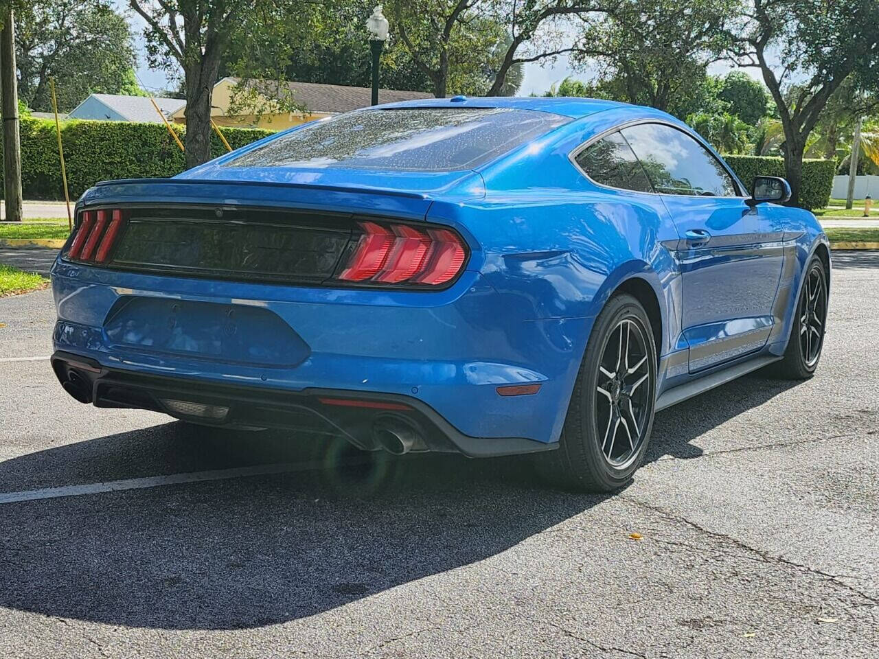 2019 FORD Mustang Coupe - $20,995