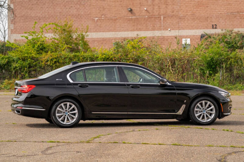 2018 BMW 7 Series 740e xDrive iPerformance