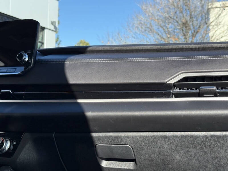 2025 Mitsubishi Outlander PHEV SEL