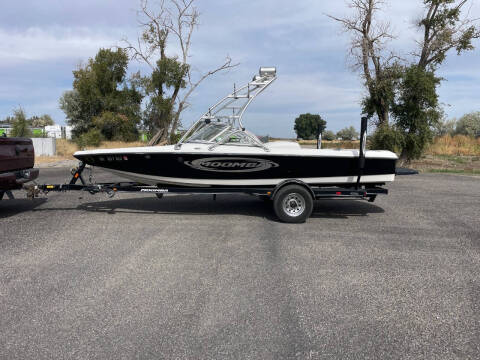 2005 Moomba Outback