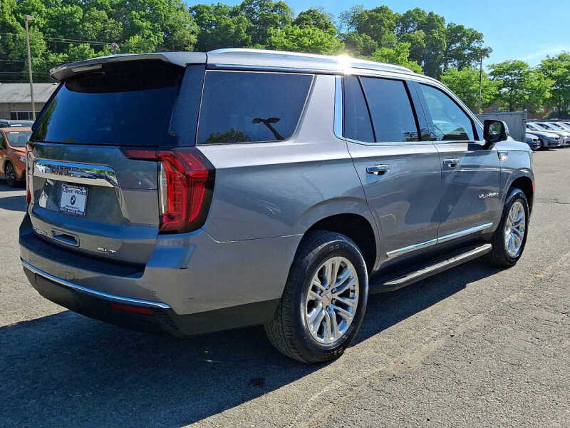 2022 GMC Yukon SLT
