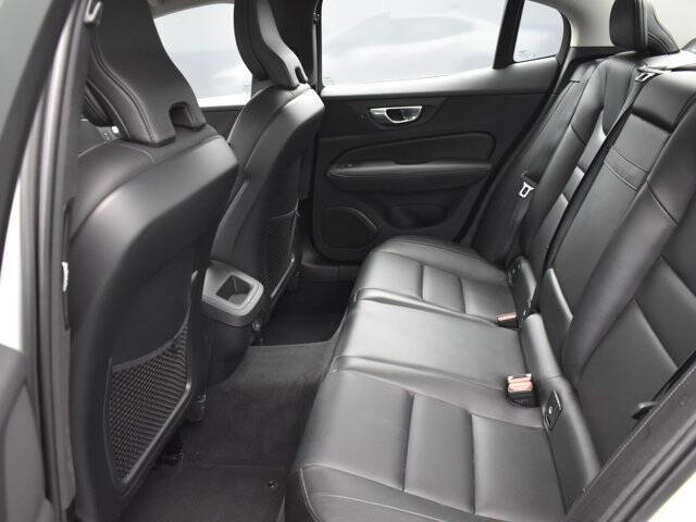 2024 Volvo S60 B5 Core Dark Theme