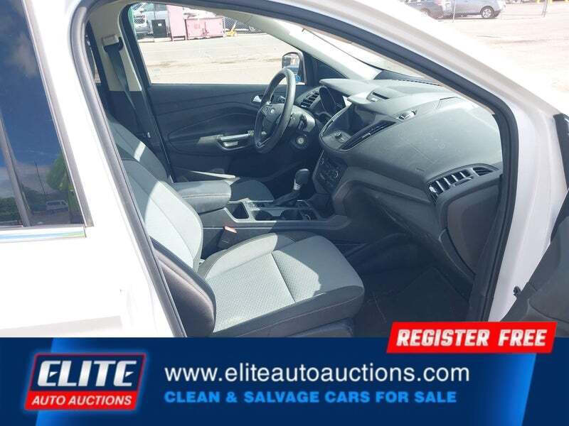 2017 Ford Escape SE