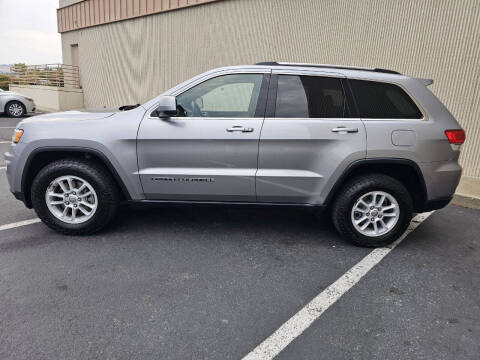 2019 Jeep Grand Cherokee Laredo E