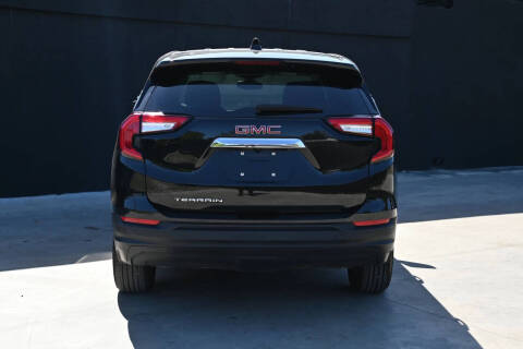 2024 GMC Terrain SLE
