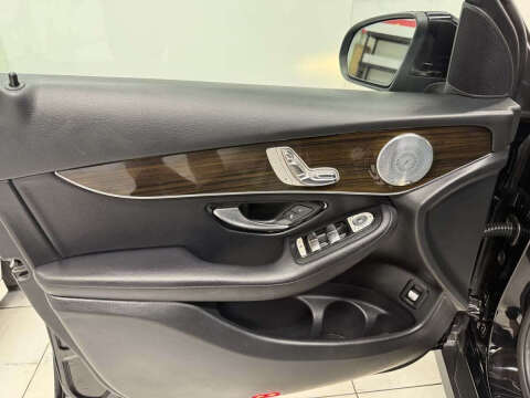 2018 Mercedes-Benz GLC GLC 300