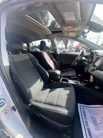 2017 Toyota RAV4 XLE