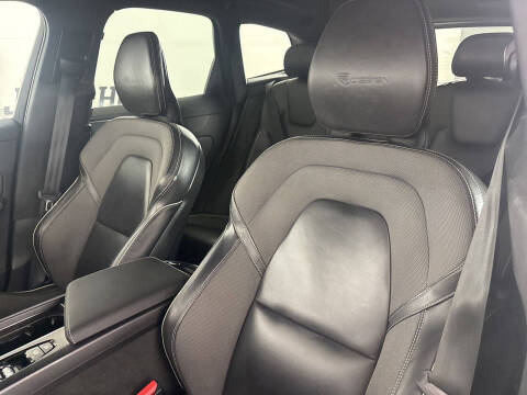 2020 Volvo XC60 T5 R-Design