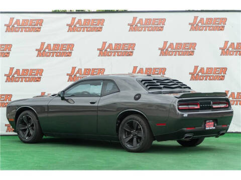 2020 Dodge Challenger SXT