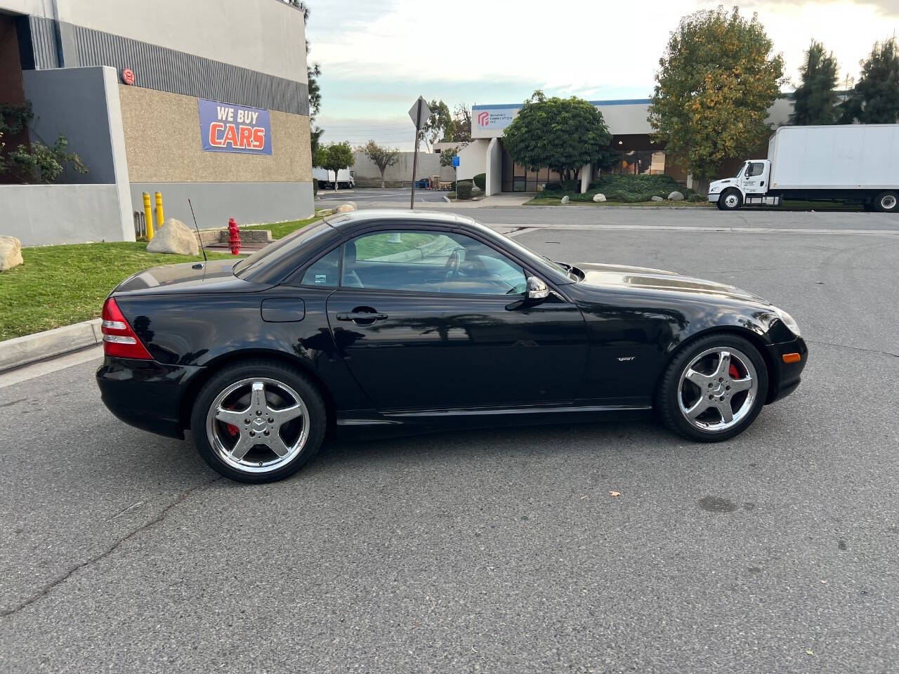 2001 Mercedes-Benz SLK for sale at ZRV AUTO INC in Brea, CA