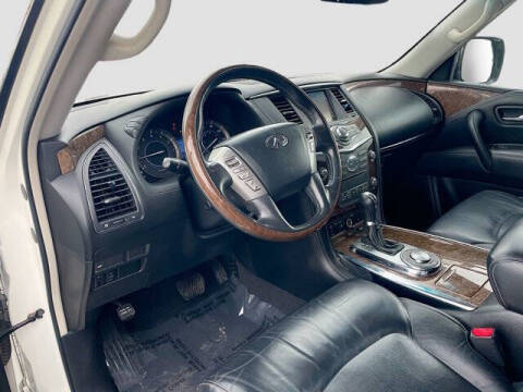 2016 Infiniti QX80