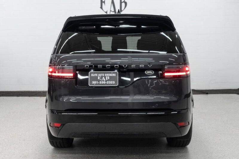 2023 Land Rover Discovery P300 S R-Dynamic