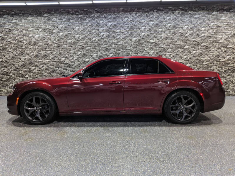 Used 2021 Chrysler 300 S with VIN 2C3CCABG8MH529075 for sale in Detroit, MI