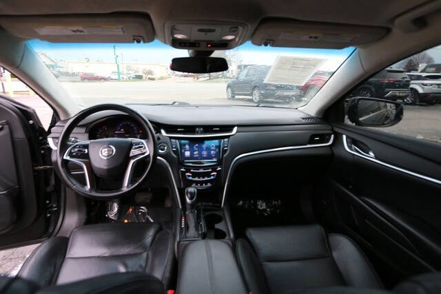 2015 Cadillac XTS Pro Livery