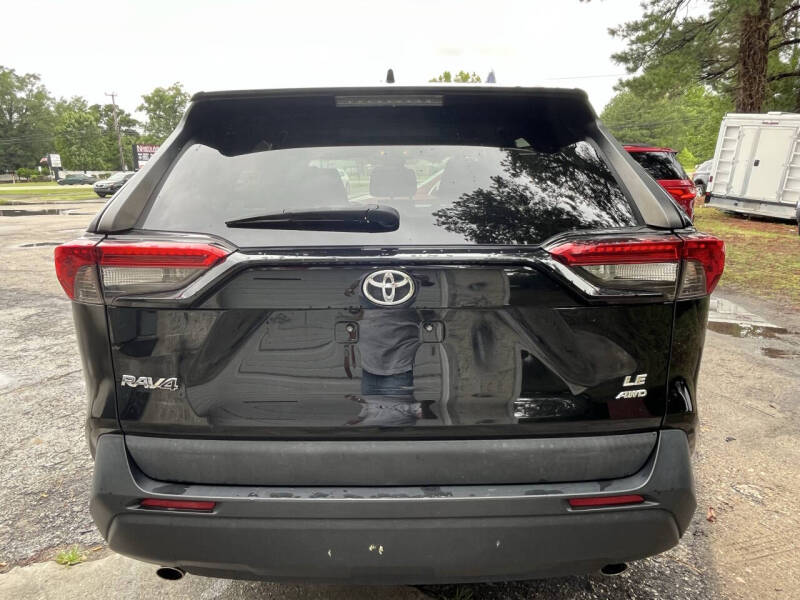 2021 Toyota RAV4 LE